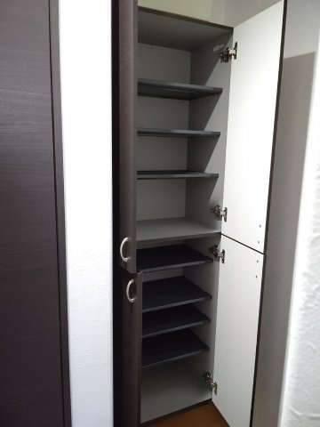 Ｒｅｓｉｄｅｎｃｅ　ＨＩＮＯＤＥⅡの収納