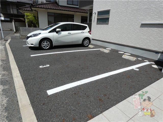 ＲＥＧＡＬＥＳＴ青江の駐車場