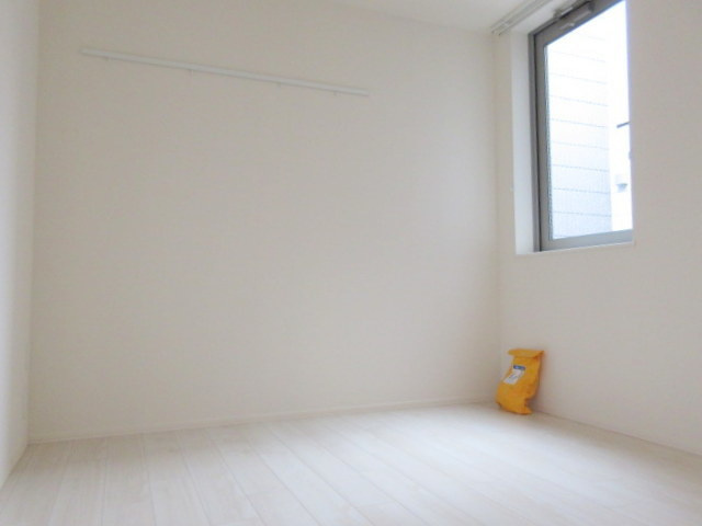 シャンス根岸ノースコートの内装|キレイなフローリングのお部屋です