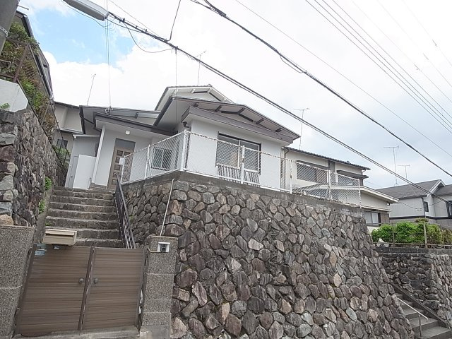 鈴蘭台南町2丁目貸家