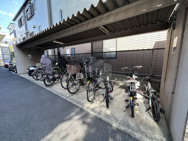 デルニエアンの設備