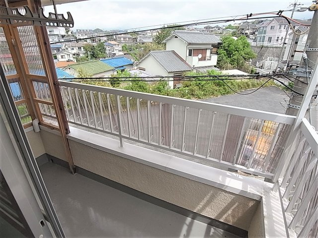 鈴蘭台東町３丁目貸家Ⅲのバルコニー|２階バルコニー部分