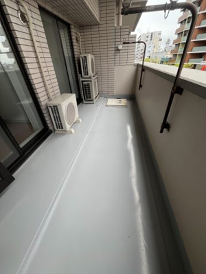【バルコニー】 | 藤和三鷹ホームズ | 広いバルコニー　全部屋から出入り可能