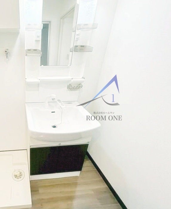 正栄プラザビルの洗面所|洗面台です。