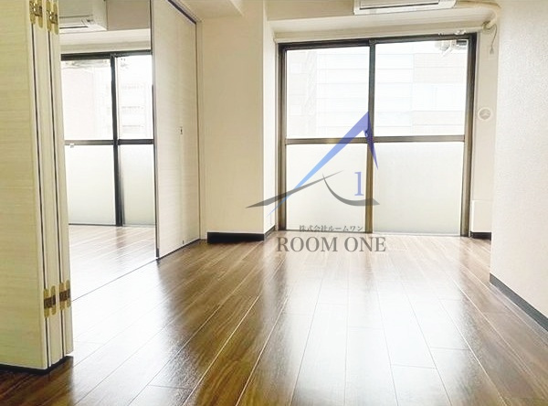 正栄プラザビルの居間・リビング|洋室のお部屋です。