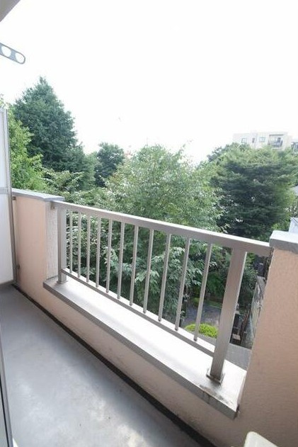 【バルコニー】