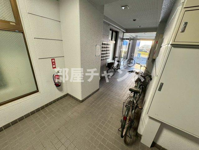 熱田泰文堂ビルのロビー