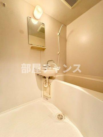 熱田泰文堂ビルの浴室