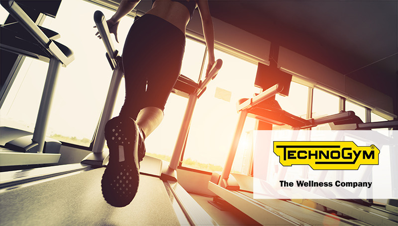 【1F：ワークラウンジ】リモート会議などに重宝する個別ブースも設置。インナーグリーンと窓外の中庭に広がる緑が、ワークシーンにリフレッシュを誘起。