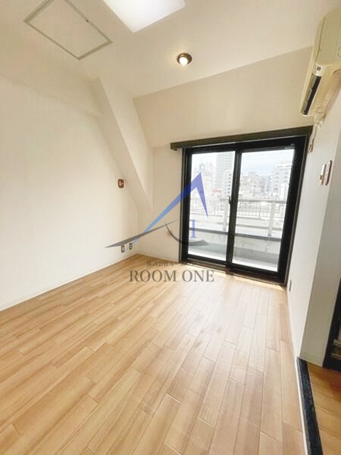 プラティーク新宿曙橋の居間・リビング|洋室のお部屋です。