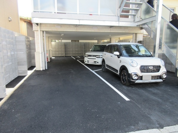 住友ハイツの駐車場