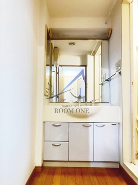 ホームズ三軒茶屋駅前の洗面所|洗面台です。