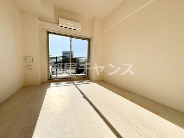 ディアレイシャス名古屋大須通の居間・リビング