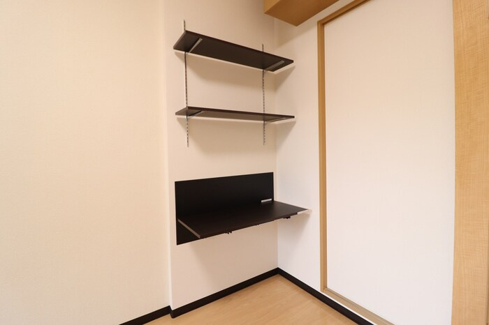 パティオ坂巻の収納|ワークデスク