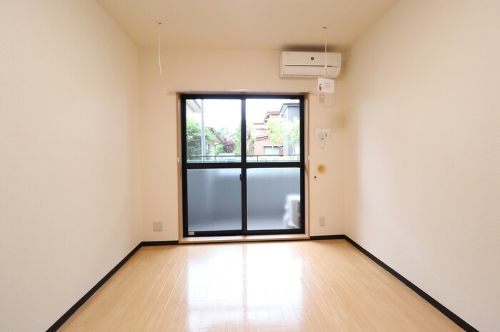 パティオ坂巻の洋室|洋室６．７帖