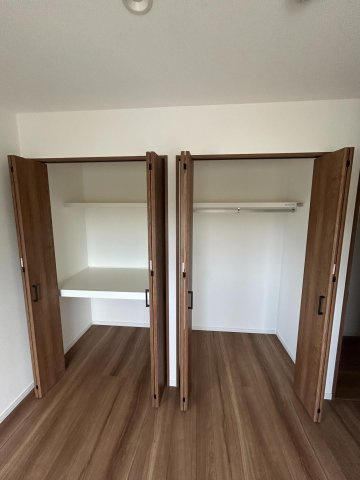 本町1丁目戸建の収納