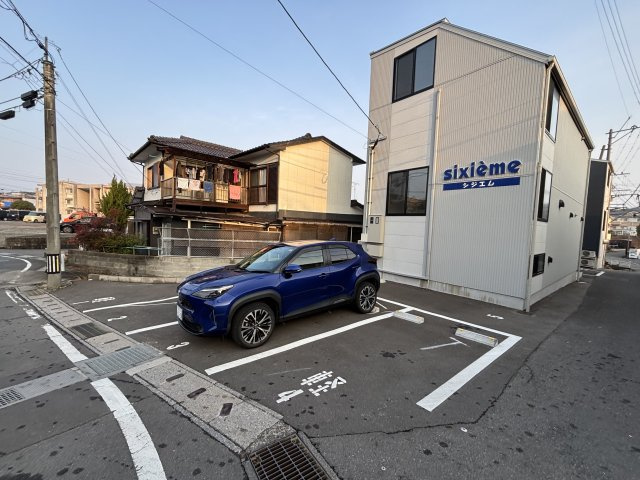 シジエムの外観