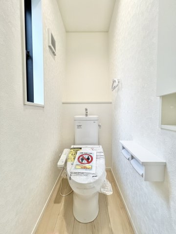 中央区和田町第1　全2棟　1号棟のトイレ|トイレは各階に備わっており忙しい朝の時間も慌てることなく使用できますね！