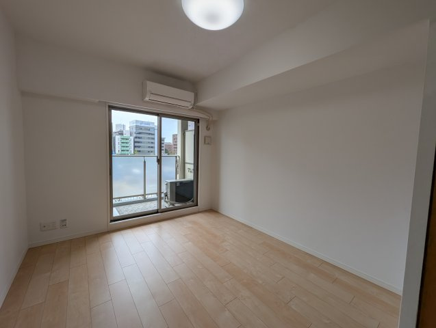 パークフラッツ緑地公園の居間・リビング