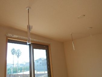 【その他】 | コージーコートA | 室内物干しです。　※参考写真です