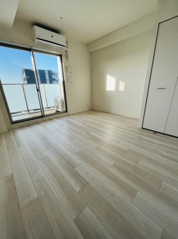 仲介手数料0円！！エスリード千種パークフロントの居間・リビング