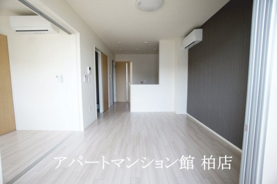【居間・リビング】 | フェリーチェ | ※別号室参考写真です ※現況優先
