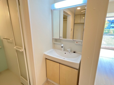 【独立洗面台】 | プリオーレおおたかの森 | ※別号室参考写真です ※現況優先