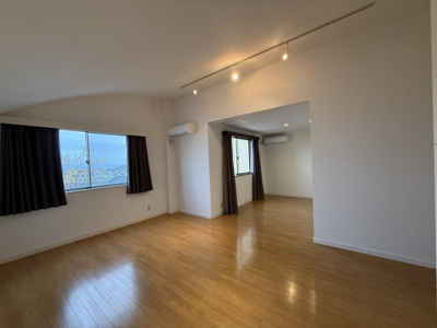 【洋室】 | 苦楽園一番町戸建