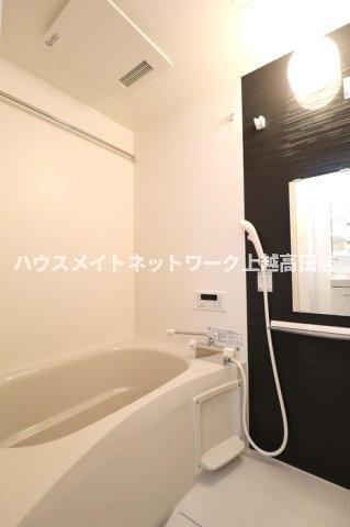リナーシェ Ａの浴室|追焚機能付