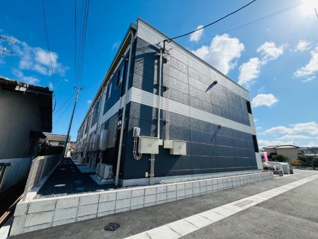 【外観】 | プリーモ　レヴァータ | 外観写真（昼）