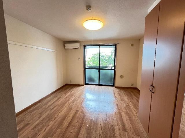 Ｎｕｍｂｅｒ　Ｏｎｅの内装|洋室