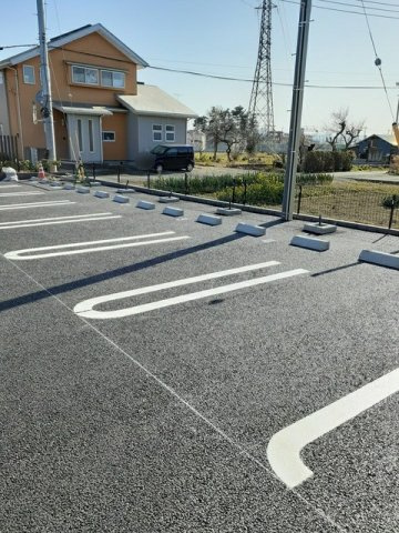 Ｙ’ｓアビタシオン青柳の駐車場