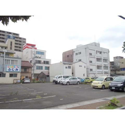 岐阜市敷島町４丁目の駐車場