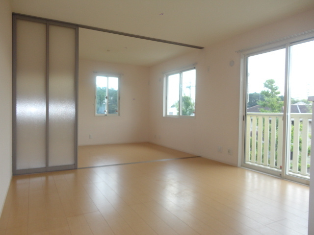 グリーンヴィレッジあいＤの居間・リビング