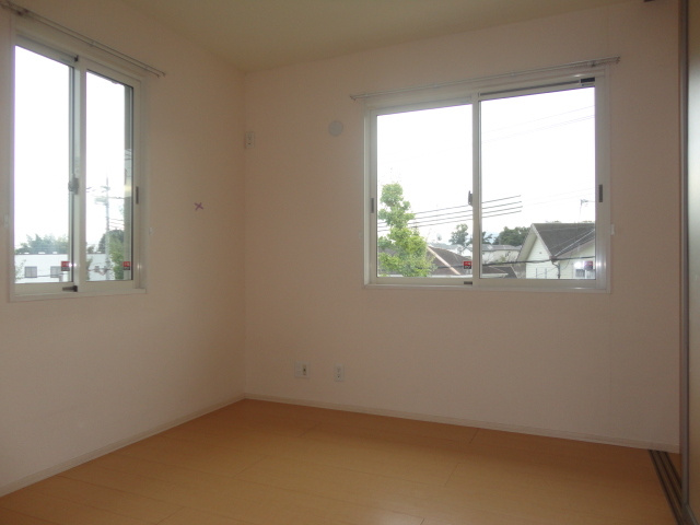 グリーンヴィレッジあいＤの居間・リビング