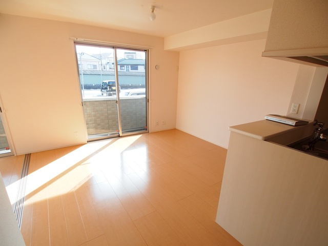 メゾン　エスポワールの居間・リビング