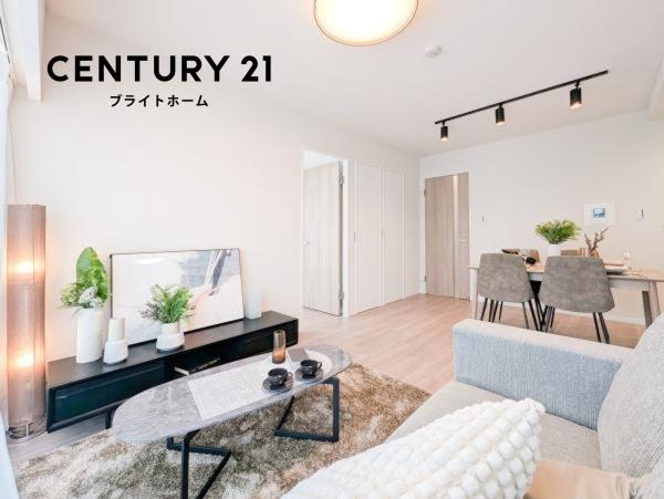 ミオカステーロ十日市場ステッサの居間・リビング|家族が自然と集まるリビングは
落ち着きのある空間です♪