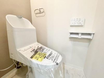 【トイレ】 | 朝日プラザ大仙 | 清潔感のあるトイレです！タオルフォルダーも付いておりそのまま手洗いもできます。
