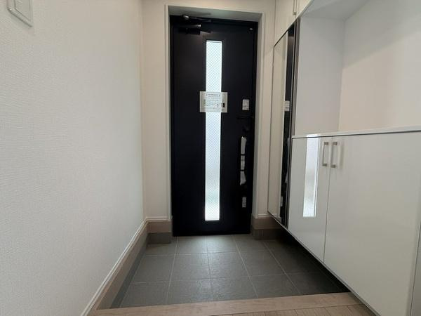 【玄関】 | 大阪市鶴見区中茶屋1丁目　B号棟