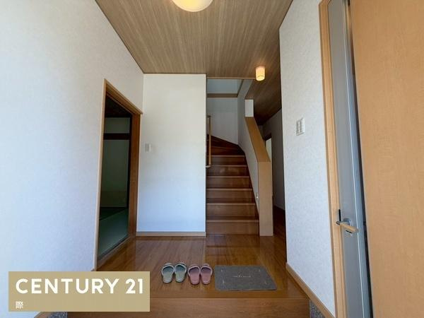和歌山市木ノ本　中古戸建の玄関