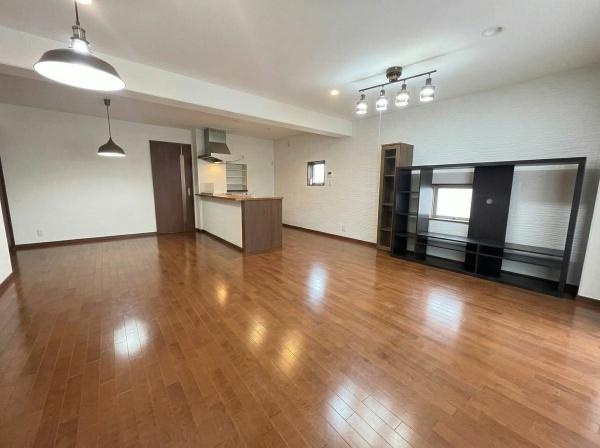 【居間・リビング】 | 小阪パークハイツ1号棟　中古マンション