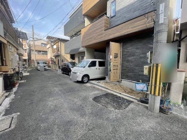 【前面道路含む現地写真】