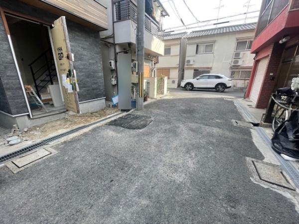 【前面道路含む現地写真】