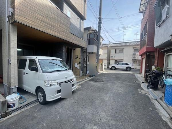 【前面道路含む現地写真】