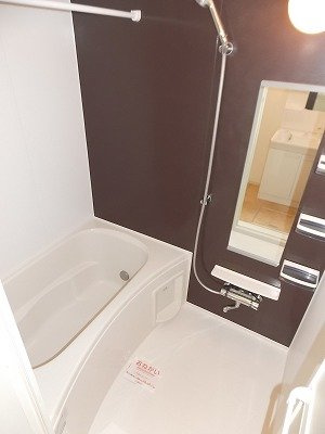 ソレイユ・マルニシの浴室