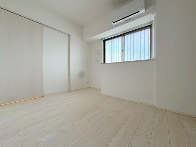 スプランディッドライズ新大阪ノースの居間・リビング