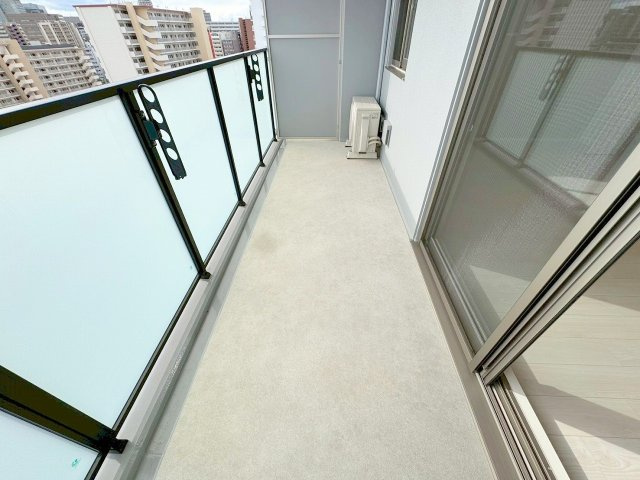 スプランディッドライズ新大阪ノースのバルコニー