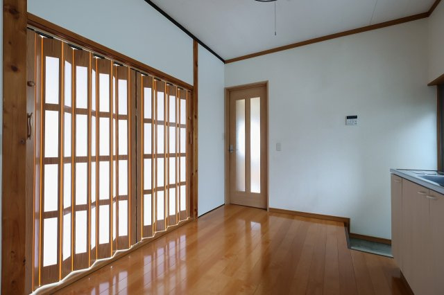 八幡町戸建てのキッチン