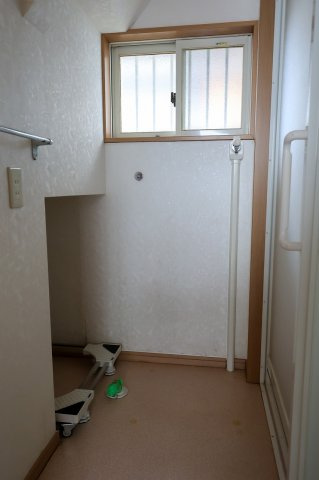 八幡町戸建ての設備|洗濯機置き場