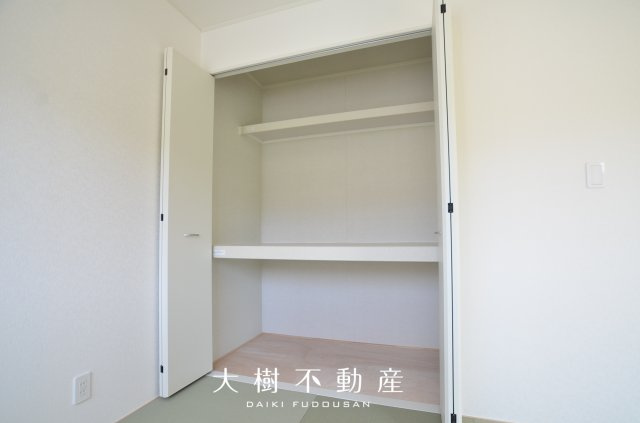 【和室】 | 綾瀬市早川 新築戸建て 全6棟【仲介手数料無料】 | 1階　和室（4.5帖）クローゼット